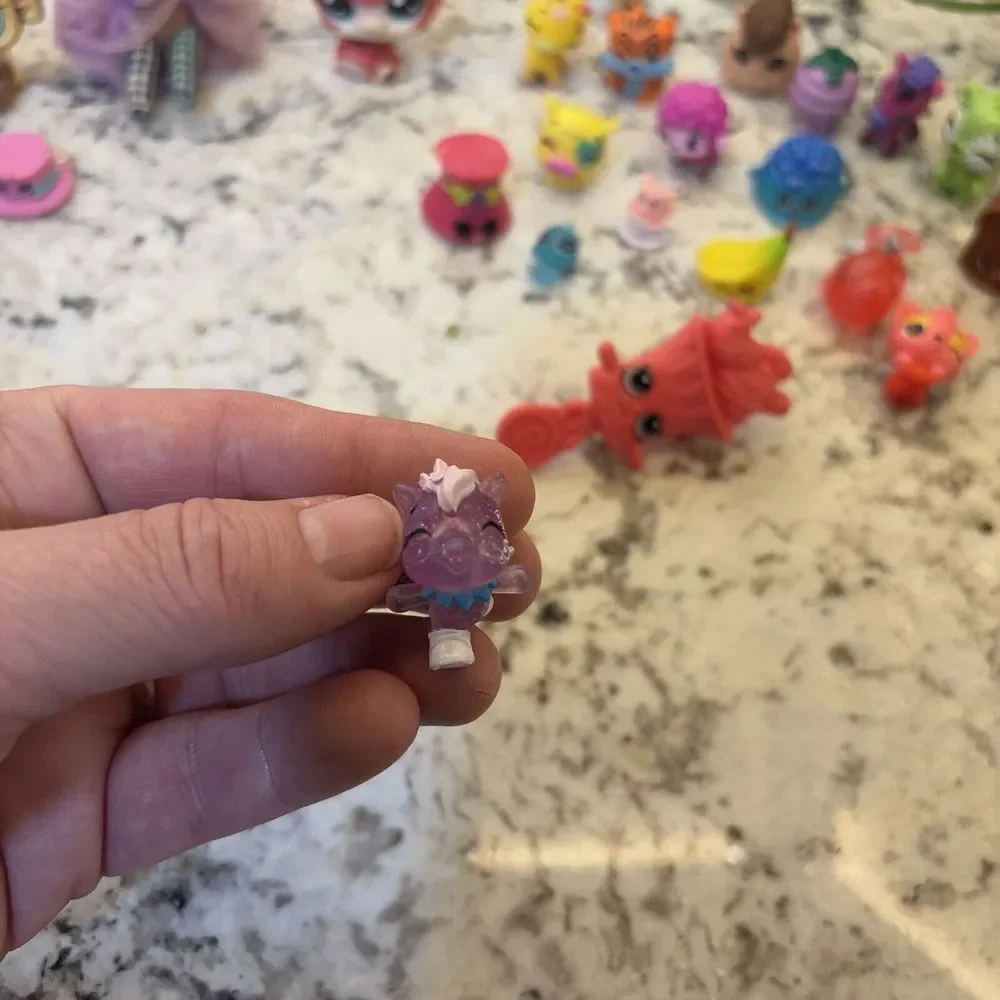 Littlest Pet Shop Lot Shopkins‎ Hatchimals Mini Blume Girl Toy Figures Lot Of 40